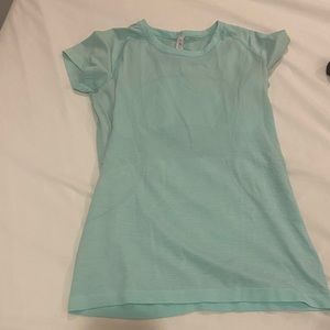 Lululemon teal tee